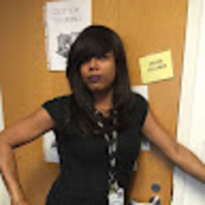 Meet your Posher, Tee